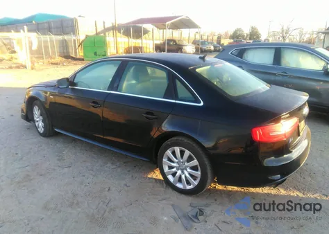 2015 Audi A4 2.0T Premium z USA, uszkodzony, nr VIN WAUAFAFL1FN005789